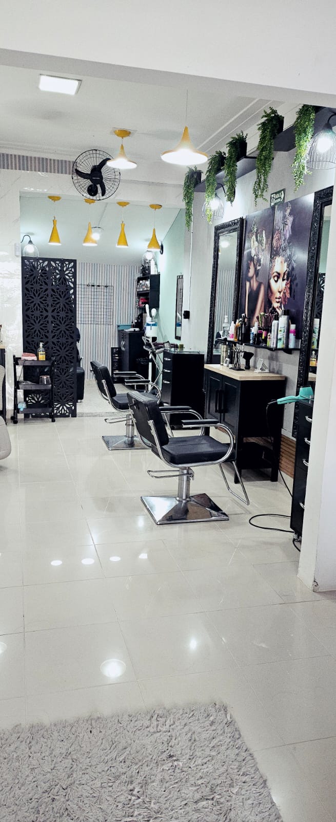 Salão de Beleza no Cambuí | Mechas, Corte, Hidratação Salão de Beleza no Cambuí | Mechas, Corte, Hidratação