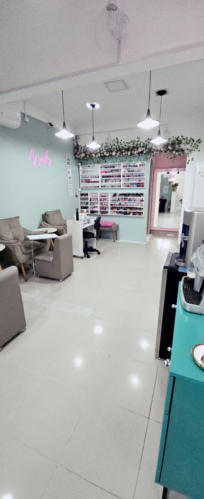 Salão de Beleza no Cambuí | Mechas, Corte, Hidratação Salão de Beleza no Cambuí | Mechas, Corte, Hidratação