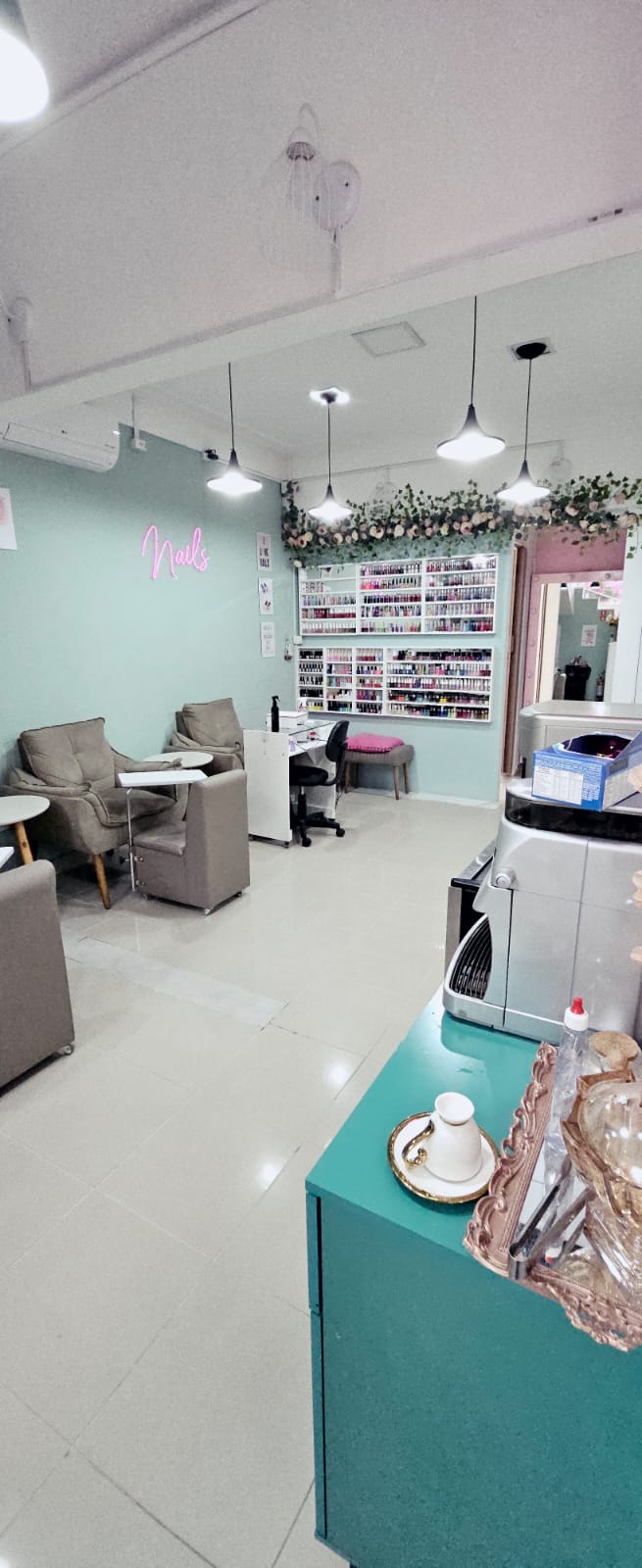 Salão de Beleza no Cambuí | Mechas, Corte, Hidratação Salão de Beleza no Cambuí | Mechas, Corte, Hidratação