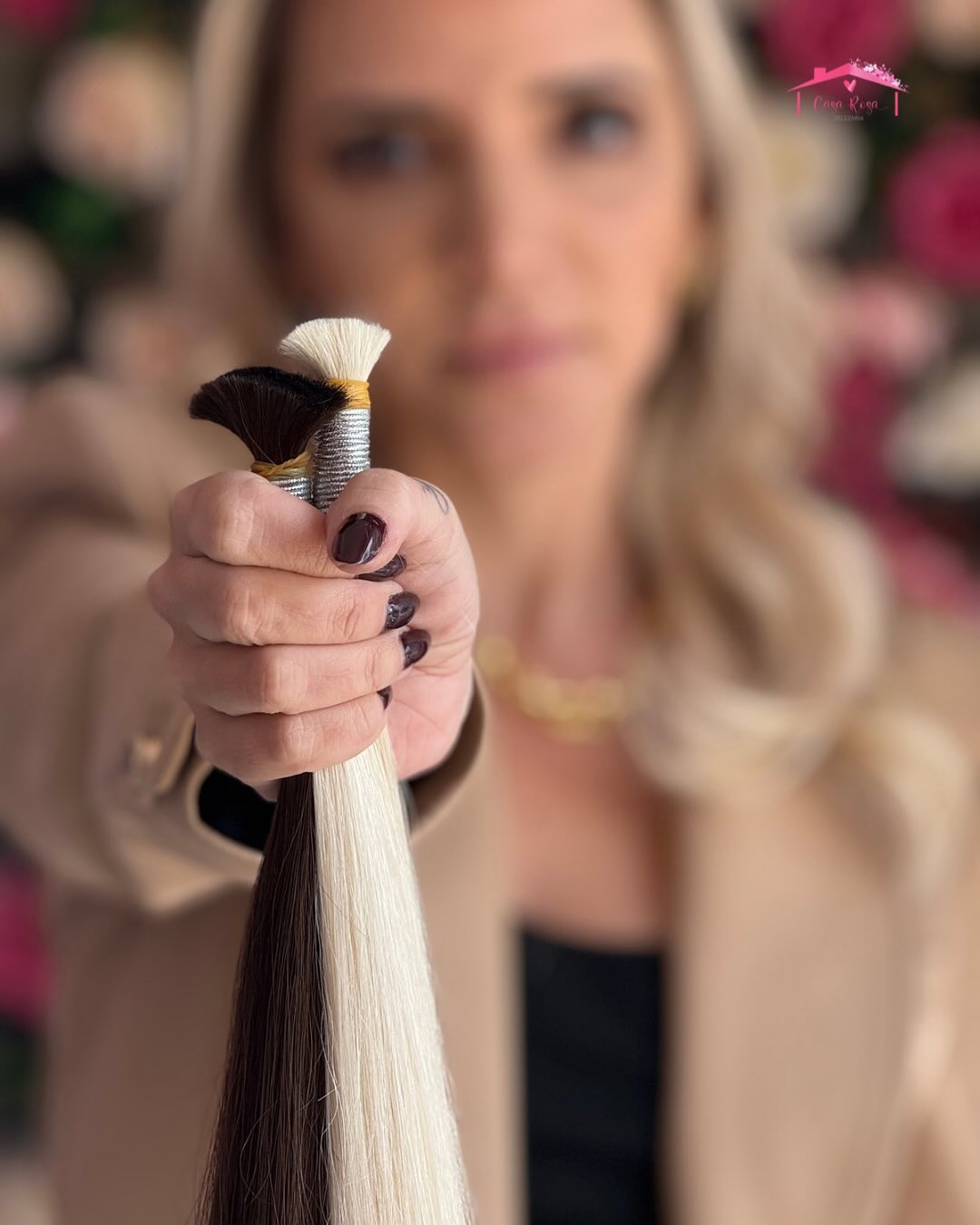 Produção de Mega Hair Adesivo em Campinas - Casa Rosa Produção de Mega Hair Adesivo em Campinas - Casa Rosa